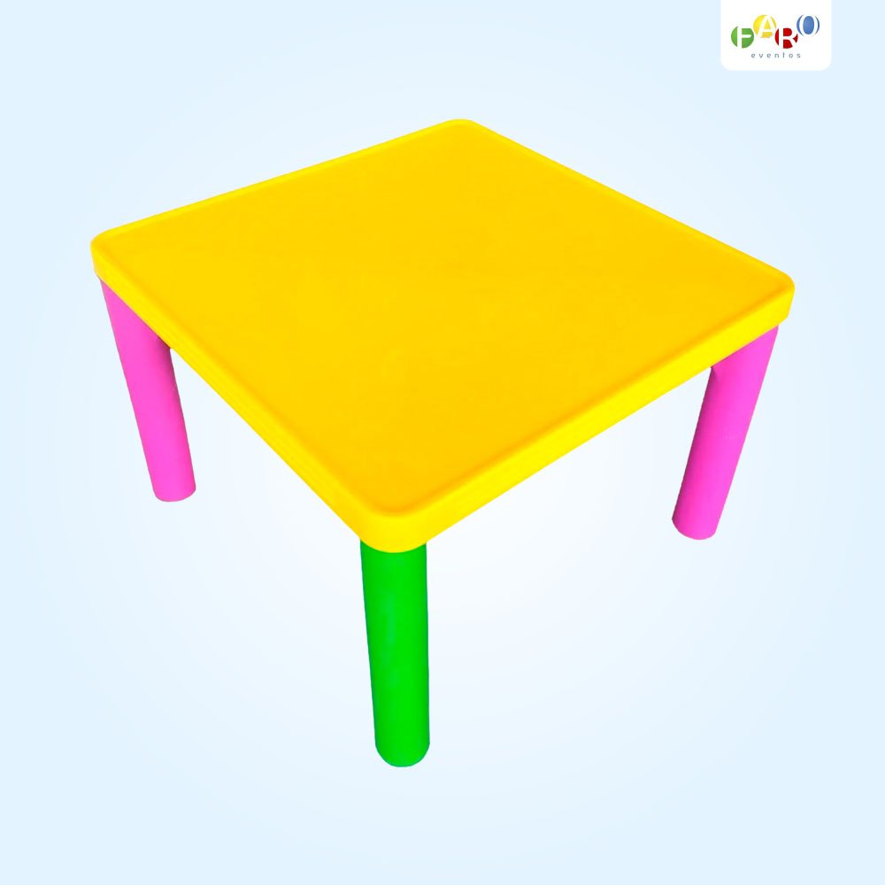 Mesinha Plástica Infantil - Aluguel de Brinquedos - Faro Eventos - Joaçaba
